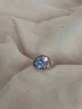 Load image into Gallery viewer, Nacre Ring 016
