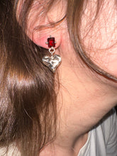 Load image into Gallery viewer, Gem Heart Earring
