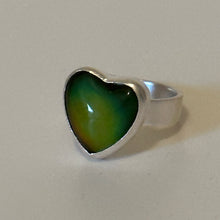 Load image into Gallery viewer, Heart Mood Ring
