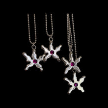 Load image into Gallery viewer, Little Flower Necklace
