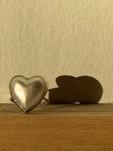 Load image into Gallery viewer, Big Pearl Heart Ring

